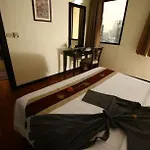 Chin House Luxurious Residence Bangkok