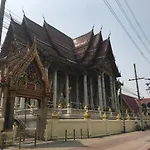 Yellow Hostel