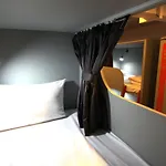 Tkt\'S Row House