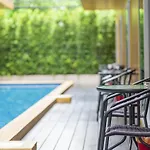 Resort V - Mrt Huai Khwang