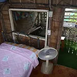 New Phiman Riverview Guesthouse