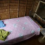 New Phiman Riverview Guesthouse