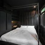 Kloem Hostel (Adults Only)