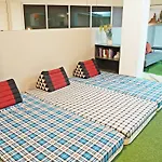 Link Corner Hostel
