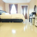 Aree Art Residence