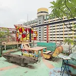 Saladaeng Gallery Hostel By Favstay