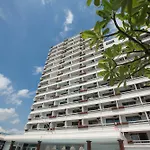 Ratchaprarop Apartment