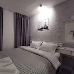 White House Hostel