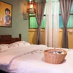 Live Local Cafe & Hotel - 420 Friendly