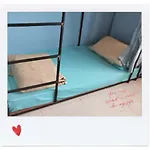 Tia Thai Hostel