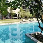 Blossom Condo Sathorn Charoenrat