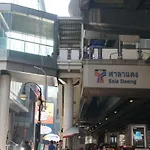 Travel Lodge Surawong (Adults Only)