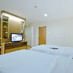 Kozy Inn