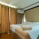 Greenview Ekkamai10 Suite
