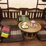Ruan Ben Ja Don Mueang,Bangkok Hostel