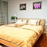 Nakhon Latphrao