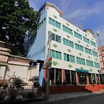 Oyo 410 Diamond Boutique Hostel