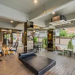 Ton Aor Place Hotel