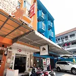Oyo 618 At Khaosan Hostel (Adults Only)