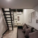 S1 Large Duplex Silom 3 Beds, Full Kitchen Wifi