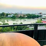 Delighted Bangkok Hotel