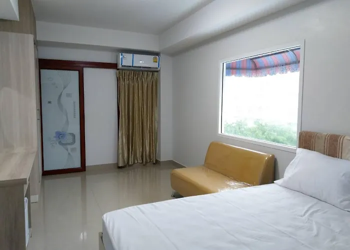 Roseate Bangkok Hotel