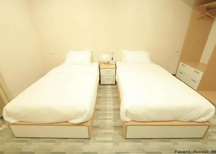 Favori Hostel Bangkok Surawong