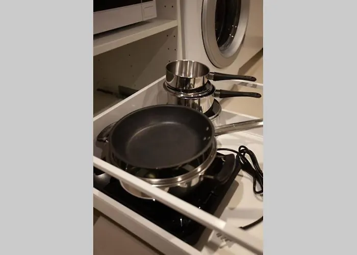 S2 Silom Large Room 4-6 Guests Full Kitchen Wifi