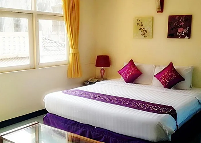 Sawasdee Sukhumvit Inn