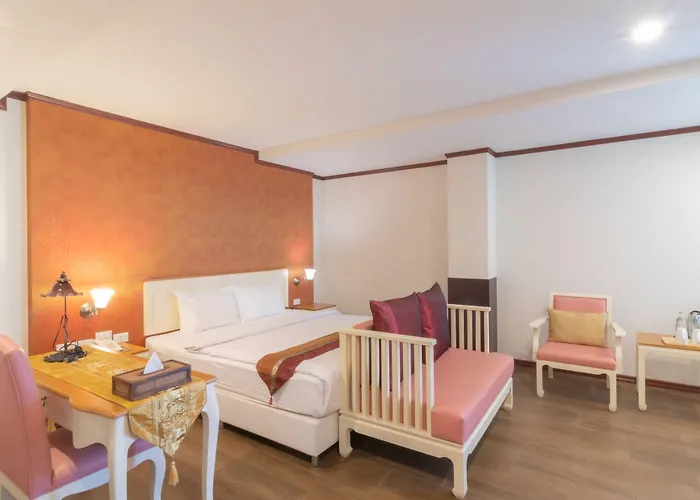 J&Y Hotel Latphrao 35