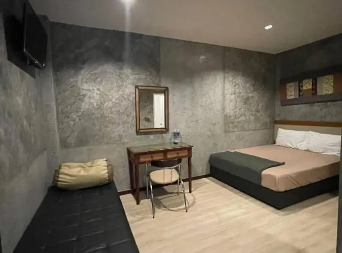 Atroomhostel