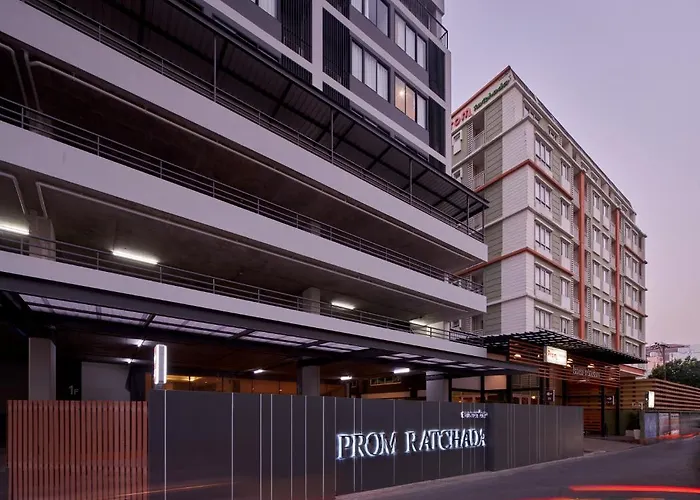 Prom Hotel