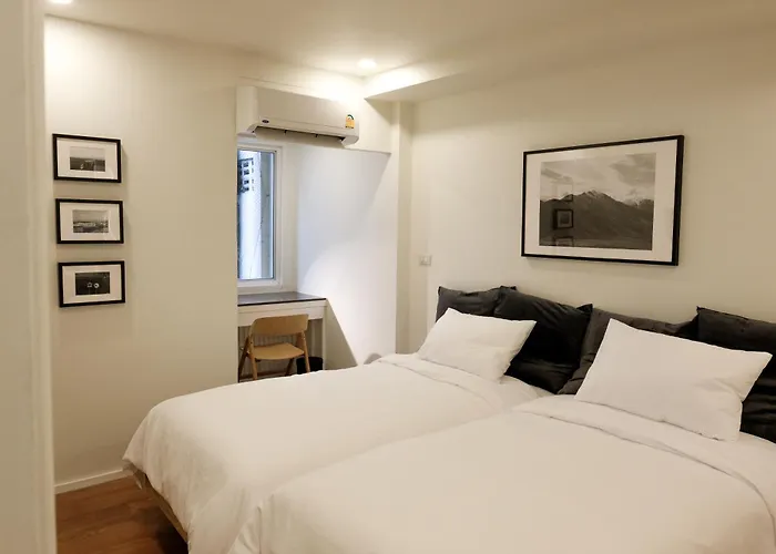 Upscale 3-Bedroom 3-Bathroom Suite 1 Min To Bts Prompong