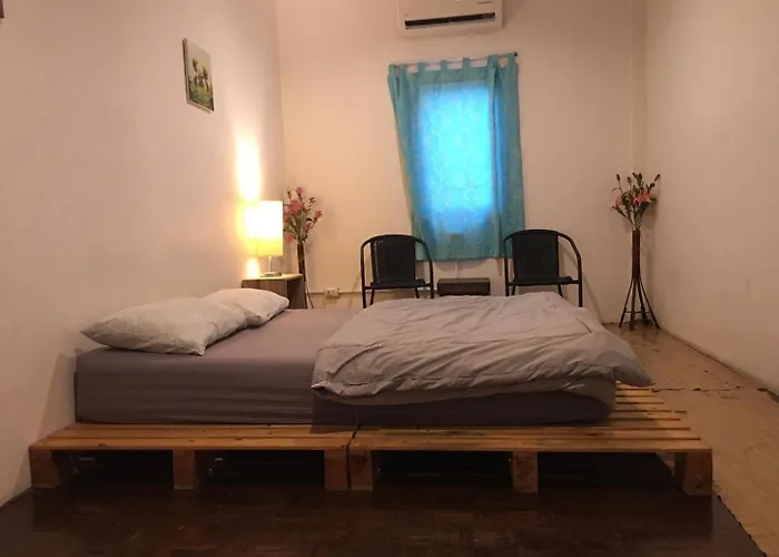 Zee Thai Hostel