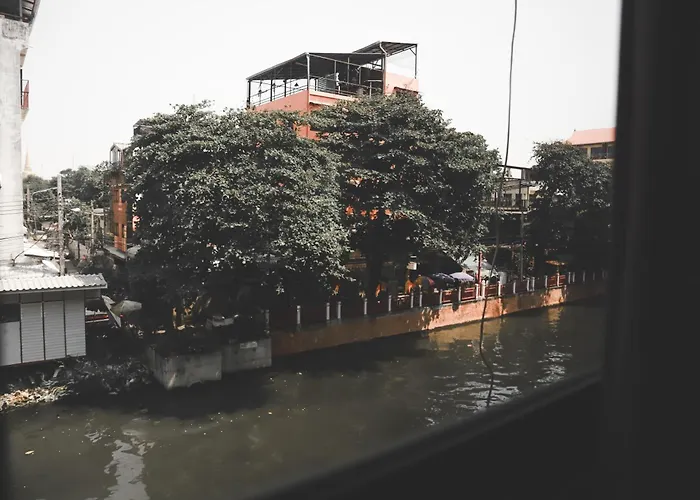 The Cube Hostel Khaosan