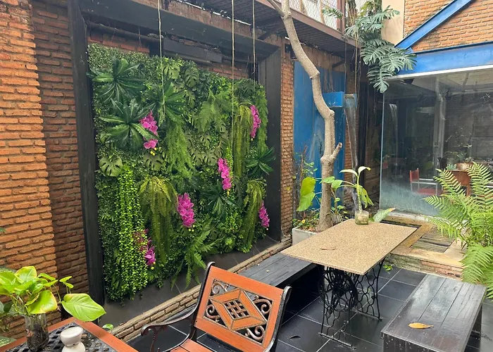 Silom Convent Garden