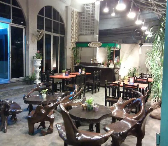 The Grand Palace Hotel