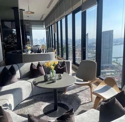 River View New Condo Fast Internet Near Mrt