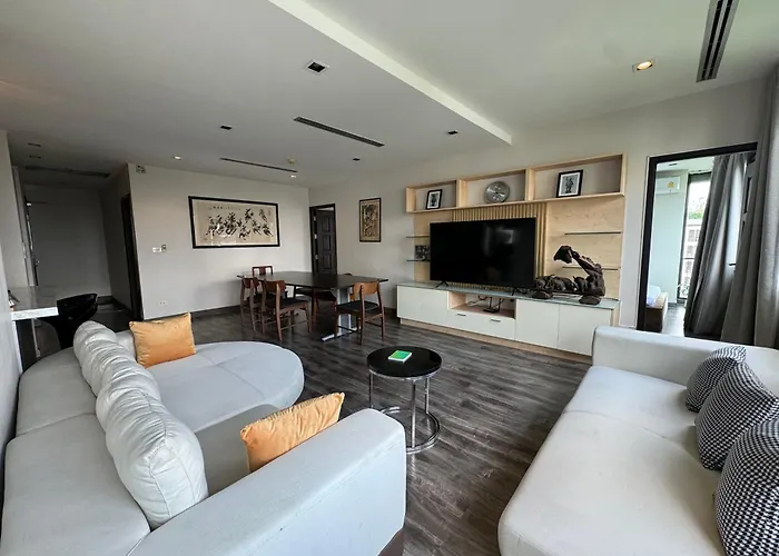 W8 Low Rise Lux Condo, 3 Bedroom Penthouse, Hip Central Bkk 5 Min From Thonglo Bts Station, All Ok After The Earthquake