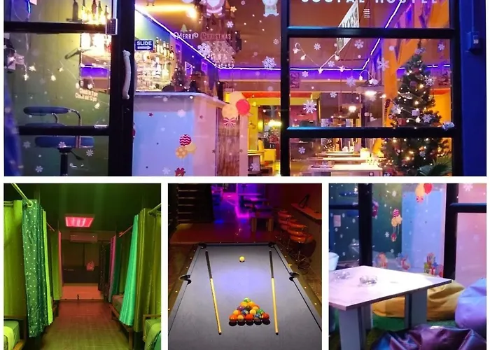 Roxx Social Hostel, Cafe & Bistro