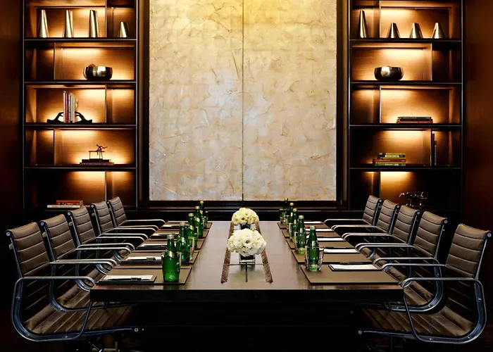 Sathorn Vista, Bangkok - Marriott Executive Apartments