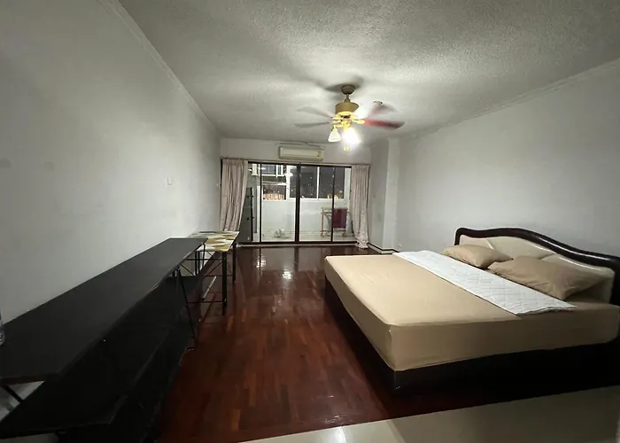 Srivara Condo Rachada