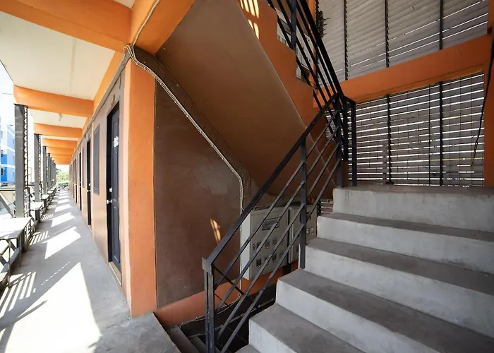 Oyo 560 Chang Hostel Suvarnabhumi