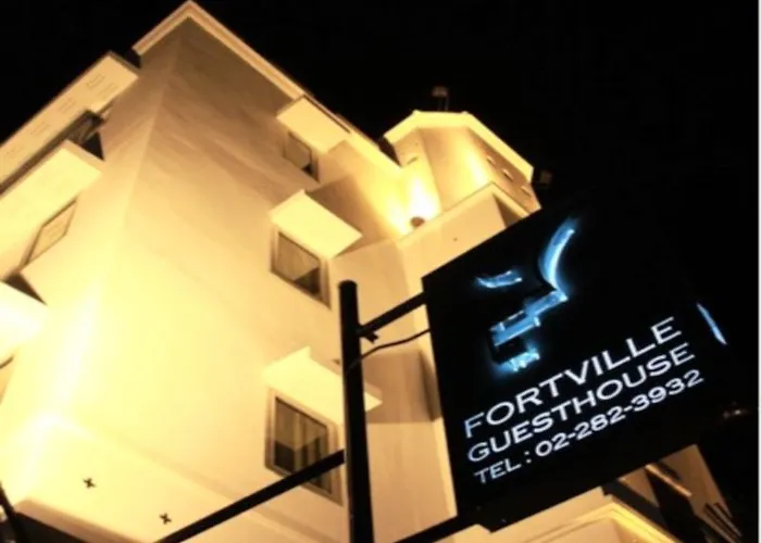 Fortville Guesthouse