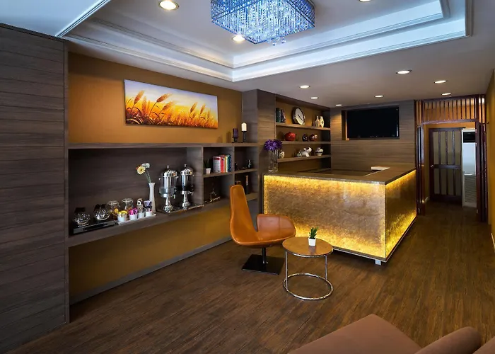 Ton Aor Place Hotel
