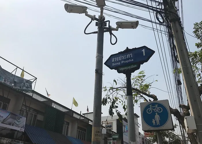 Yellow Hostel