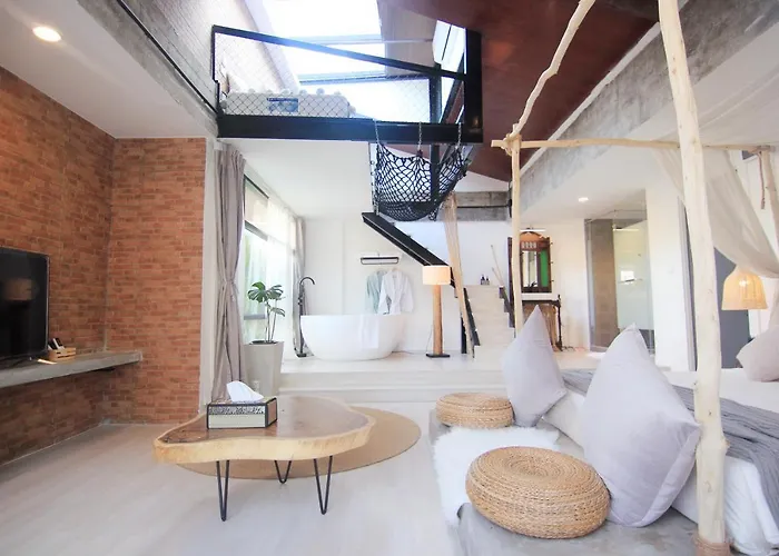 Yolo Bangkok Boutique Hotel