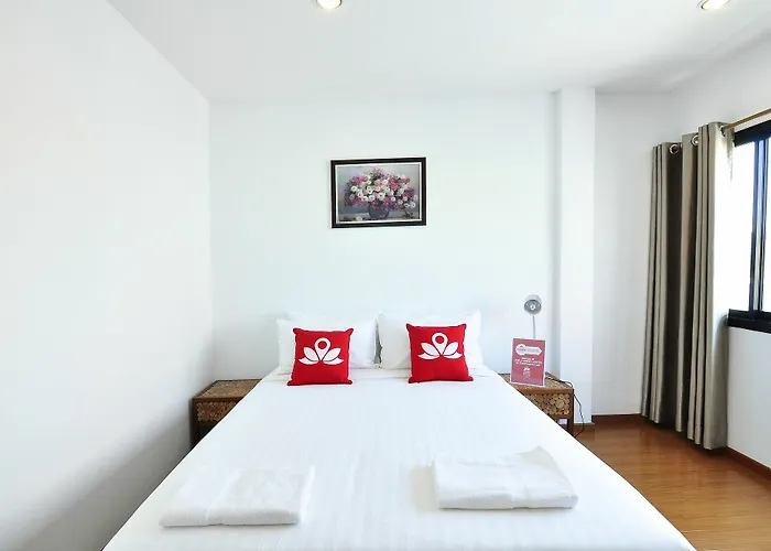 Zen Rooms Suthisan