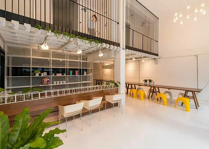 Pastelhouse Hostel (Adults Only)