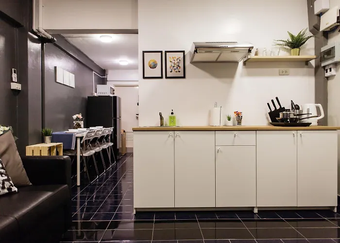 T2 2 Bedrooms 6 Guests Full Kitchen 1 Min To Bts